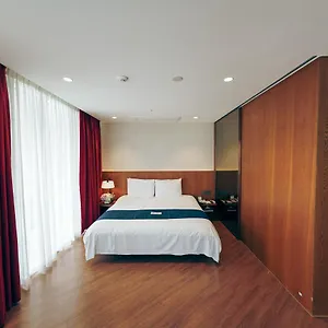 4* ホテル シリウス