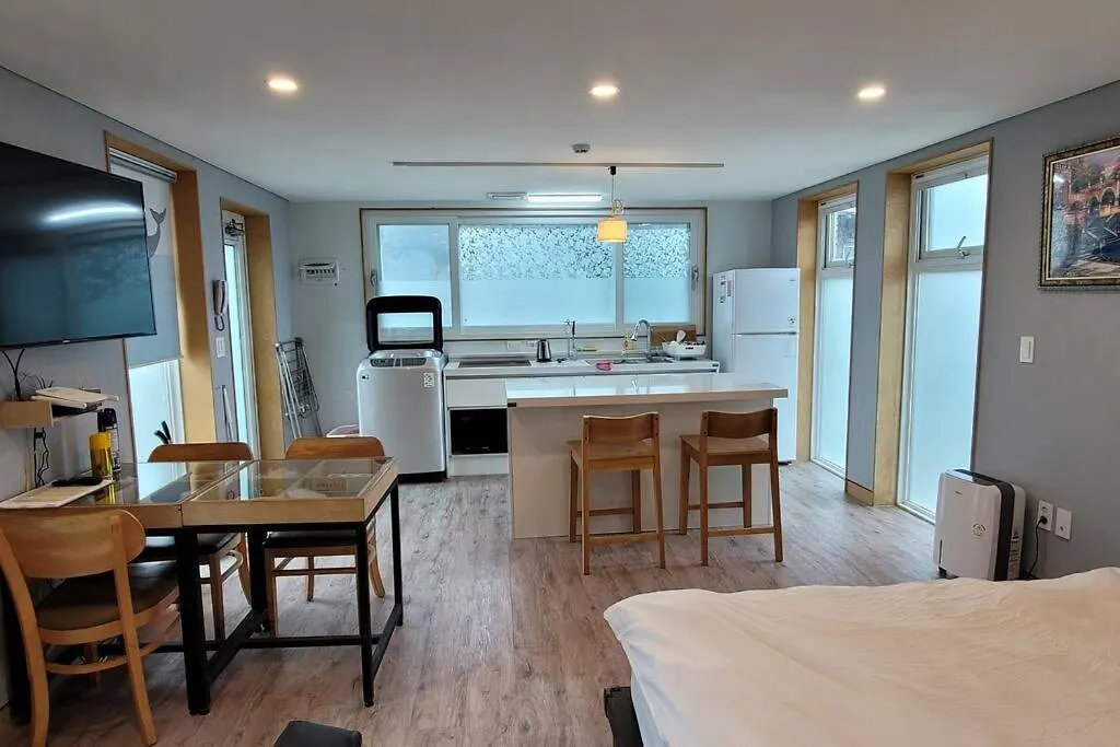 Iho Bay Apartment Jeju